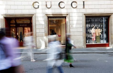 230 salaires chez Gucci publiés par des employés 